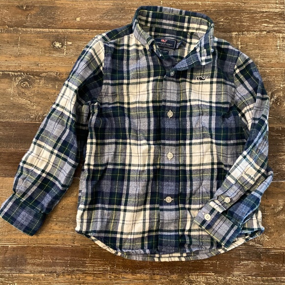 Vineyard Vines button up - Picture 2 of 2